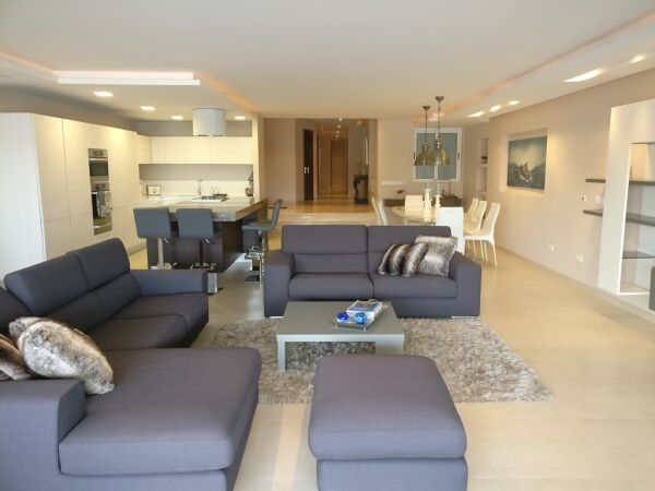 Very highly finished and furnished 4 bedroom - Ref No 000119 - Image 1