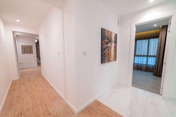 Luxury seafront apartment - Ref No 000225 - Image 9