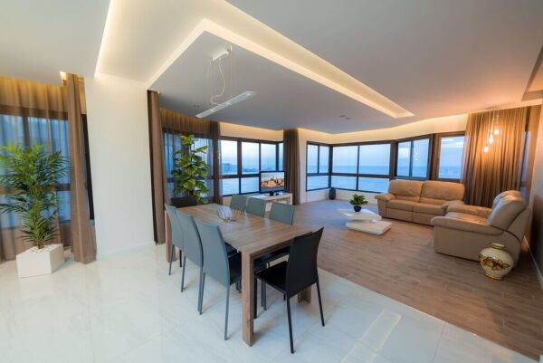 Luxury seafront apartment - Ref No 000225 - Image 2
