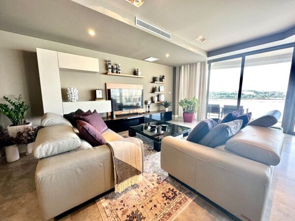 Luxury seafront apartment - Ref No 000227 - Image 6