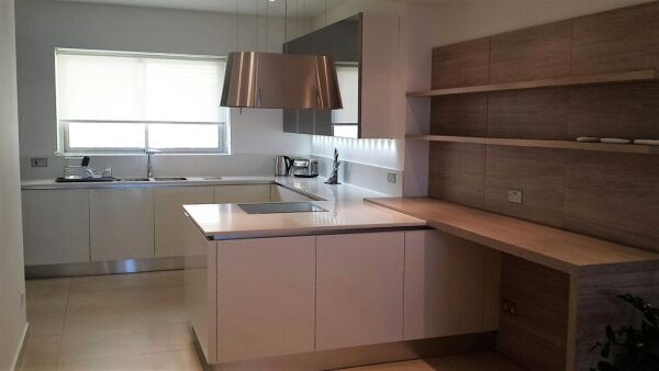 Sliema, Luxurious Finish Apartment - Ref No 000247 - Image 3