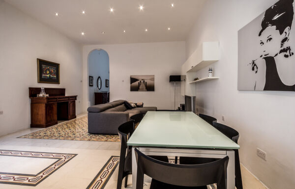 Sliema, Furnished Town House - Ref No 000268 - Image 5