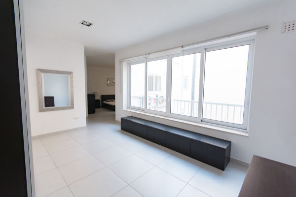 Sliema, Furnished Apartment - Ref No 000300 - Image 5