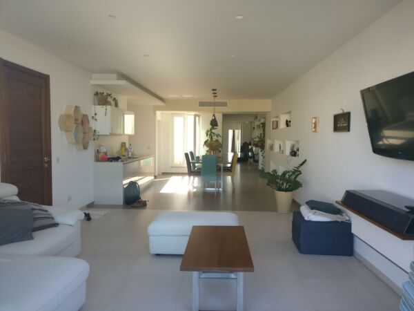 3 bedroom highly finished penthouse - Ref No 000439 - Image 1