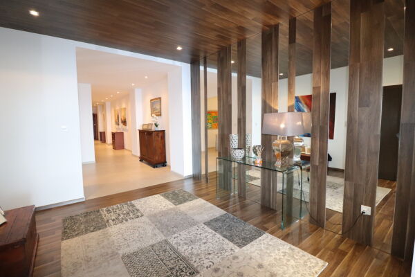 Sliema, Luxurious Finish Apartment - Ref No 000538 - Image 5