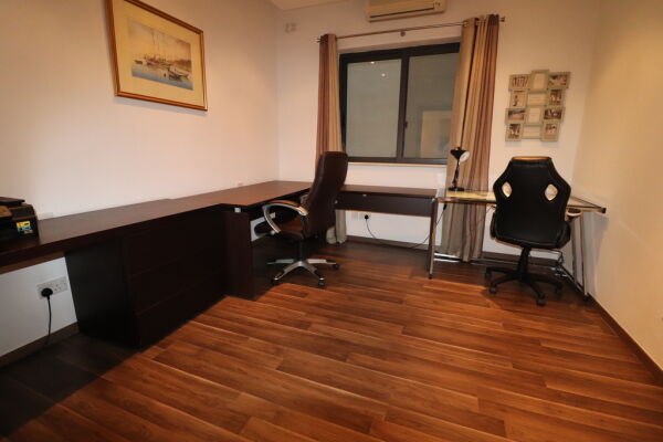 Sliema, Luxurious Finish Apartment - Ref No 000538 - Image 7