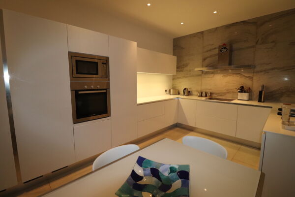 Sliema, Luxurious Finish Apartment - Ref No 000538 - Image 6