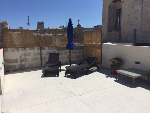 Valletta, Furnished Duplex Apartment - Ref No 000732 - Image 3