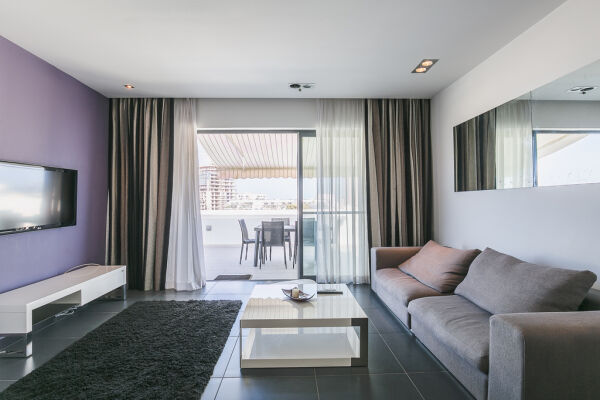Swieqi, Luxury Furnished Penthouse - Ref No 000763 - Image 4
