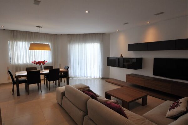 Swieqi, Luxurious Finish Apartment - Ref No 000789 - Image 2