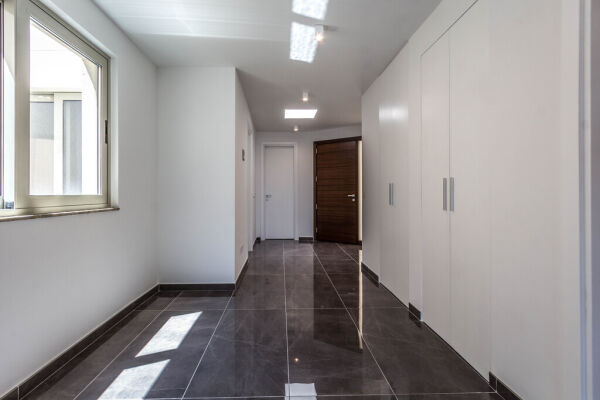 Portomaso, Finished Apartment - Ref No 001376 - Image 12