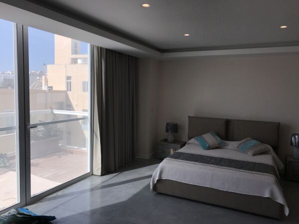 Sliema, Luxurious Finish Apartment - Ref No 001382 - Image 5