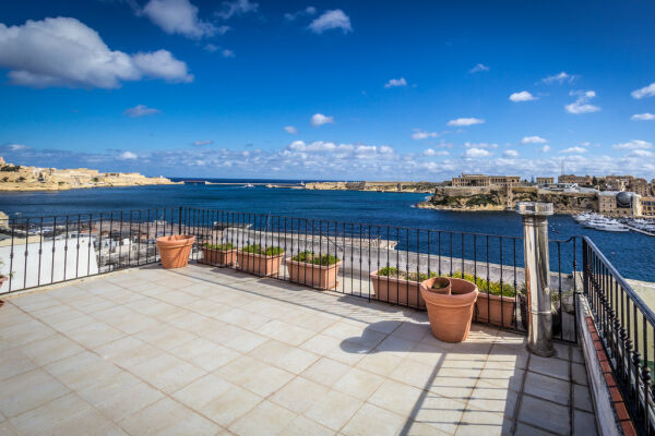 Vittoriosa, Converted House of Character - Ref No 001411 - Image 2