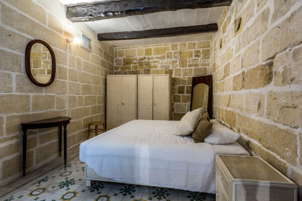 Vittoriosa, Converted House of Character - Ref No 001411 - Image 7