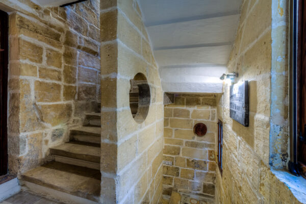 Vittoriosa, Converted House of Character - Ref No 001411 - Image 11