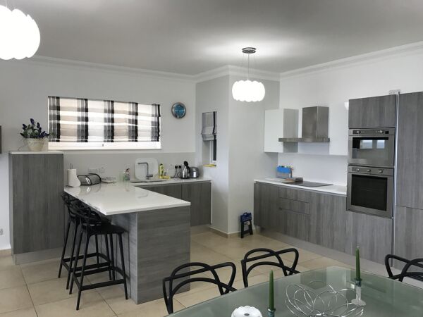 Fort Cambridge, Furnished Apartment - Ref No 001414 - Image 1