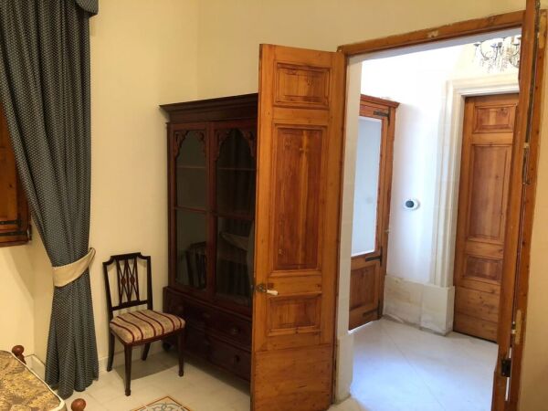Sliema, Furnished Town House - Ref No 001415 - Image 5