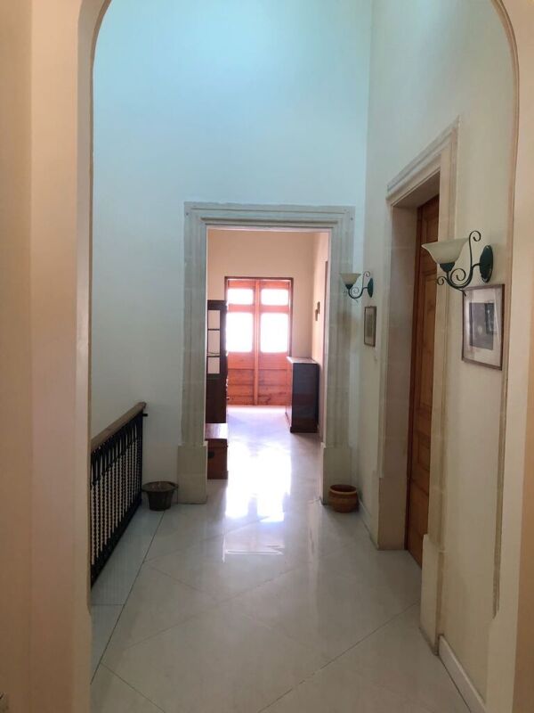 Sliema, Furnished Town House - Ref No 001415 - Image 8