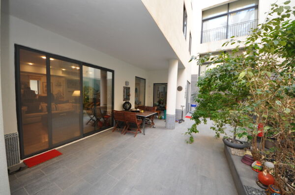 Sliema, Luxurious Finish Duplex Apartment - Ref No 001458 - Image 8
