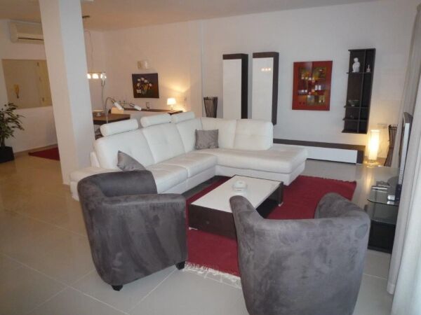 St Julians, Luxury Furnished Apartment - Ref No 001543 - Image 5