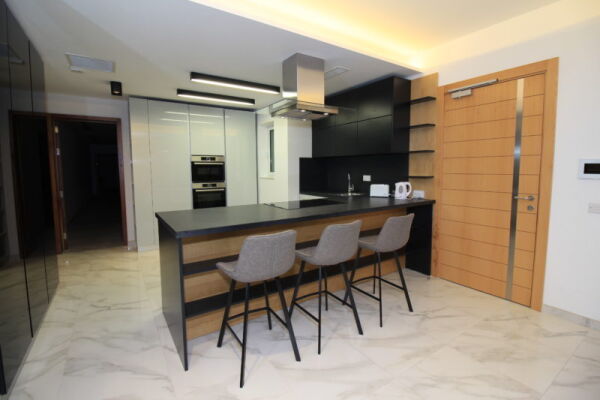 Sliema, Luxury Furnished Apartment - Ref No 001939 - Image 2