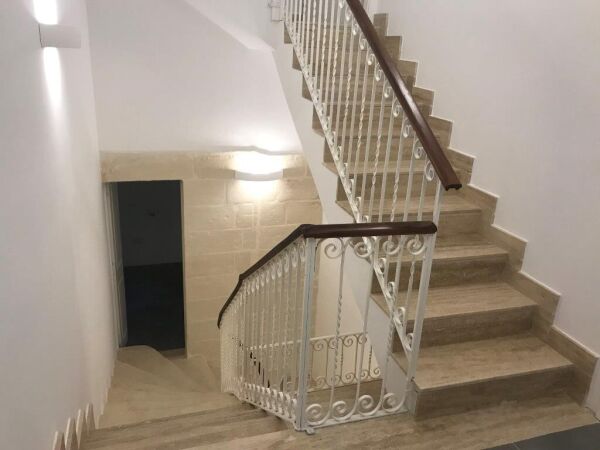 Sliema, Furnished Town House - Ref No 002235 - Image 4