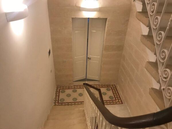 Sliema, Furnished Town House - Ref No 002235 - Image 5