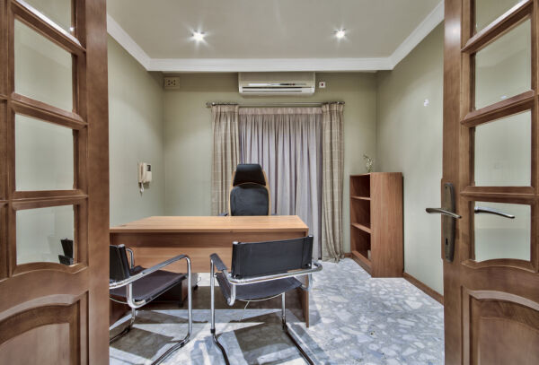 Sliema, Luxury Furnished Apartment - Ref No 002265 - Image 17