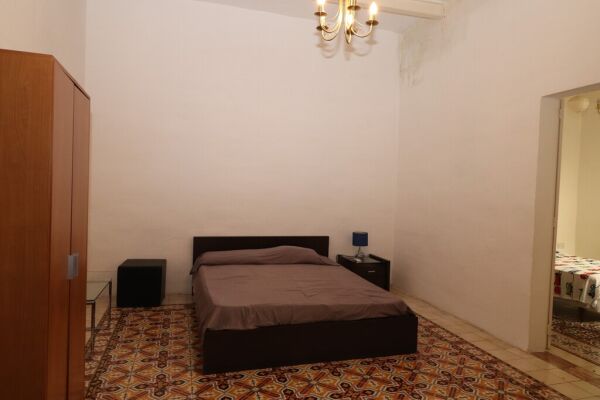 Sliema, Furnished Town House - Ref No 002334 - Image 7