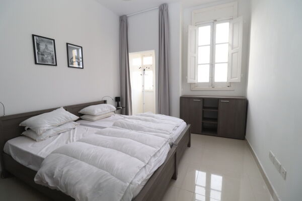 Valletta, Furnished Apartment - Ref No 002454 - Image 5