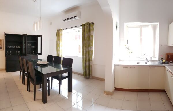 Sliema, Finished Apartment - Ref No 002518 - Image 2