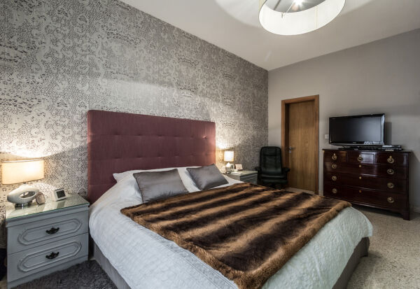 Sliema, Luxurious Finish Apartment - Ref No 002551 - Image 9