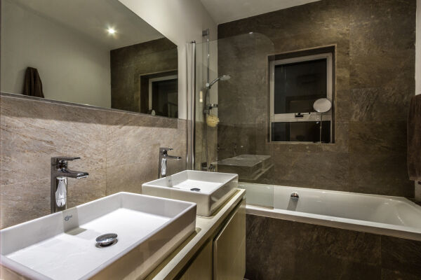 Sliema, Luxurious Finish Apartment - Ref No 002551 - Image 13
