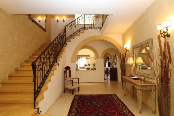 Sannat (Gozo), Converted House of Character - Ref No 002583 - Image 1