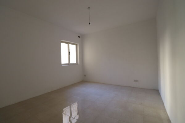 St Julians, Finished Apartment - Ref No 002617 - Image 2