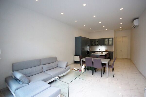Sliema, Furnished Town House - Ref No 002704 - Image 3