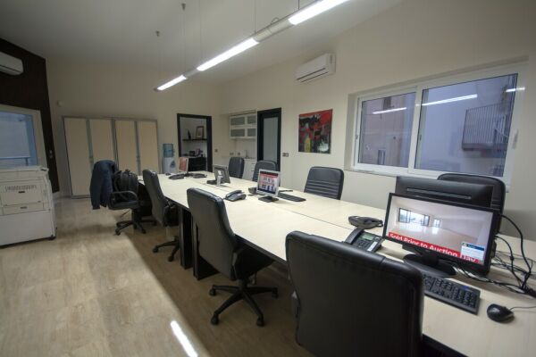 Ta’ Xbiex, Fully Equipped Office - Ref No 002772 - Image 2