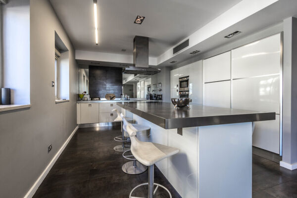 Tigne Point, Luxurious Finish Apartment - Ref No 002781 - Image 11