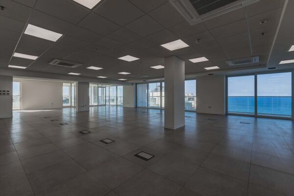 Sliema, Finished Office - Ref No 003014 - Image 2