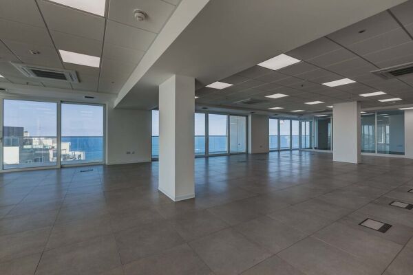Sliema, Finished Office - Ref No 003014 - Image 5