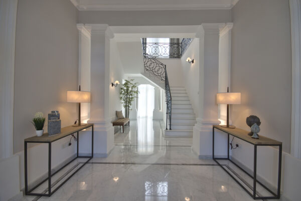 Ta’ Xbiex, Luxury Furnished Villa - Ref No 003066 - Image 1
