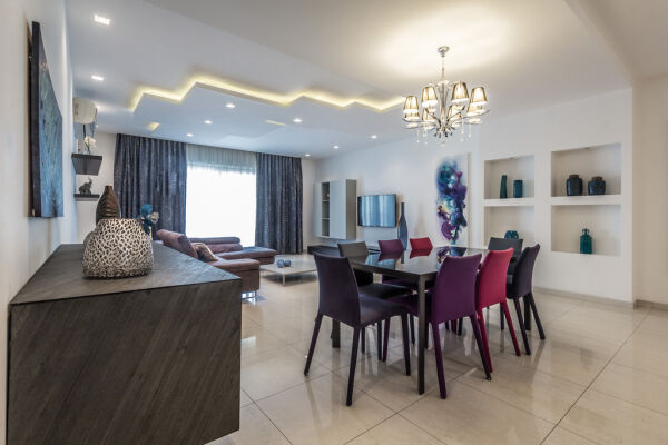 Sliema, Luxury Furnished Apartment - Ref No 003075 - Image 3