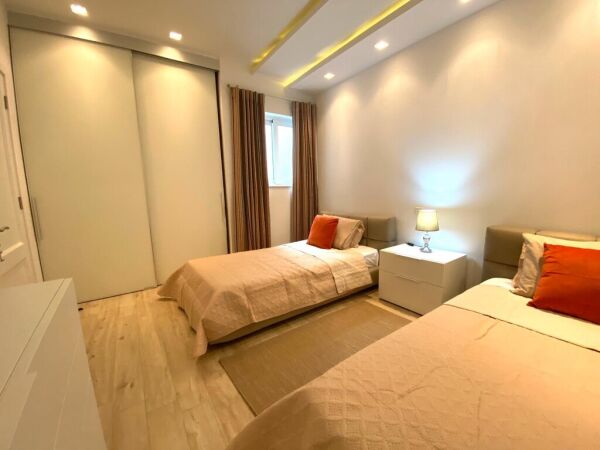 Sliema, Luxury Furnished Apartment - Ref No 003075 - Image 11