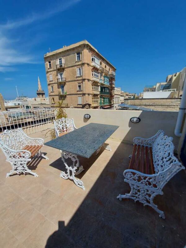 Valletta, Furnished Penthouse - Ref No 003083 - Image 3