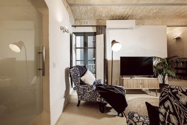 Valletta, Furnished Apartment - Ref No 003099 - Image 1