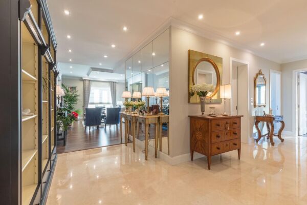 Tigne Point, Luxury Furnished Apartment - Ref No 003307 - Image 9