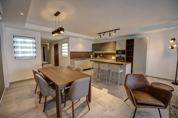 St Julians, Luxury Furnished Apartment - Ref No 003348 - Image 9