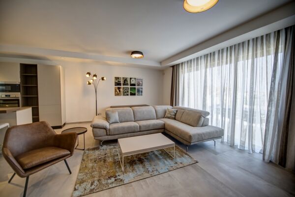 St Julians, Luxury Furnished Apartment - Ref No 003350 - Image 10