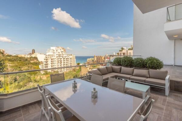 St Julians, Luxury Furnished Apartment - Ref No 003510 - Image 2