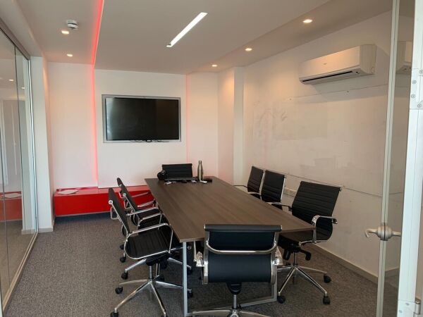 Gzira, Fully Equipped Office - Ref No 003564 - Image 5